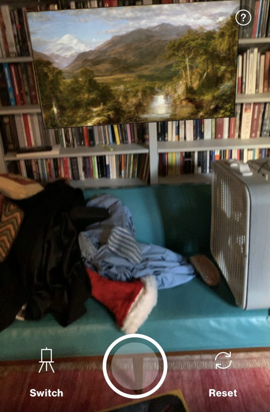 畫作出現(xiàn)在家中